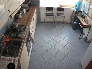 voyeurcam julmodels kitchen 2